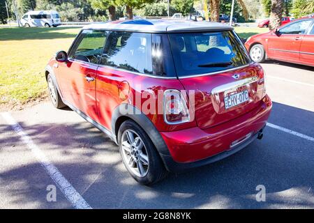 Red 2013 Mini Cooper mit Union Jack lackiertem Dach in Sydney, Australien Stockfoto