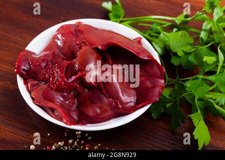 Rohe Kaninchenleber Stockfoto