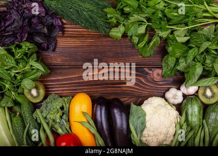 Auswahl an frischem Bio-Obst und Gemüse. Gesunde Ernährung. Stockfoto