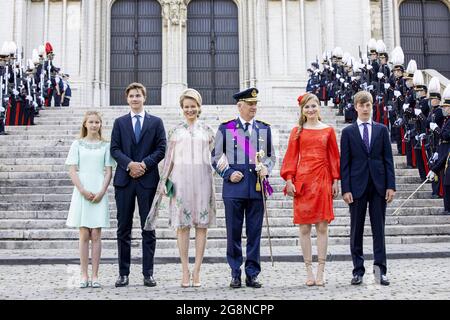 König Philippe von Belgien, Königin Mathilde von Belgien, Prinzessin Elisabeth von Belgien, Prinz Gabriel von Belgien, Prinz Emmanuel von Belgien und Prinzessin Eleonore von Belgien nehmen am Nationalfeiertag in der Kathedrale am 21. Juli 2021 in Brüssel, Belgien, an der Messe Te Deum Teil. robin utrecht Foto von Robin Utrecht/ABACAPRESS.COM Stockfoto