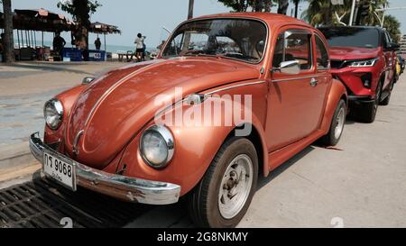 Collectible Classic Custom Car Chassis Show Freunde in Pattaya Thailand am Bali Hai Pier und Beach Road Stockfoto