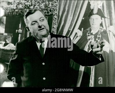 Foto einer Filmszene des deutschen Dramas 'Sir Basil Zaharoff - Makler des Todes'. Stockfoto