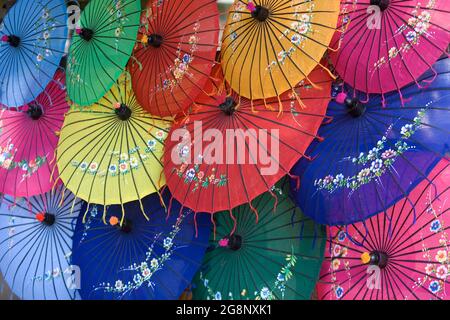 Papierschirme, Mingun, Sagaing Region, Myanmar, Burma, Südostasien Stockfoto