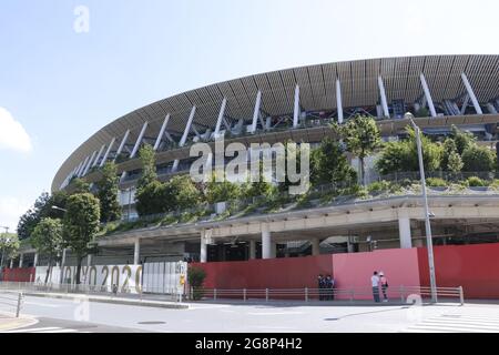 Das Nationalstadion, in dem die Olympischen Spiele 2020 in Tokio stattfinden. Die Eröffnungszeremonie findet dort am 23. Juli 2021 statt. -Tokio, Japan. 22. Stockfoto