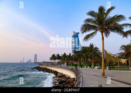 Jeddah Beach Saudi-Arabien April 30 2021 - Blick auf die corniche am Roten Meer Stockfoto