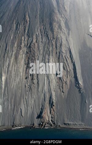 Luftaufnahme, Sciara di Fuoco, Feuerbach, Insel Stromboli, Mittelmeer, Sizilien, Italien, Europa Stockfoto