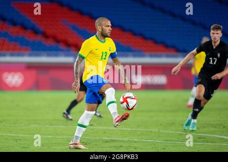 Yokohama, Japan. Juli 2021. T'QUIO, TO - 22.07.2021: OLYMPISCHE SPIELE TOKIO 2020 2021 TOKIO - Dani Alves do Brasil während des Fußballspiels zwischen Brasilien und Deutschland bei den Olympischen Spielen in Tokio 2020, das 2021 im Yokohama-Stadion, Japan, stattfand. (Foto: Richard Callis/Fotoarena) Quelle: Foto Arena LTDA/Alamy Live News Stockfoto