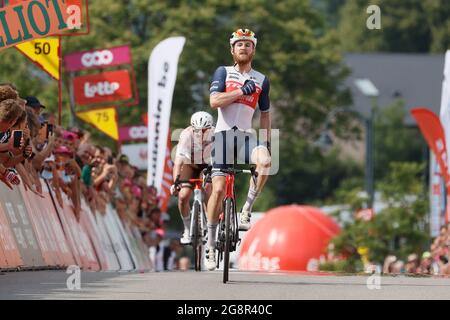 US Quinn Simmons von Trek-Segafredo feiert nach dem Gewinn der dritten Etappe des Radrennens Tour De Wallonie, 179,9 km von Plombieres nach Erezee, o Stockfoto
