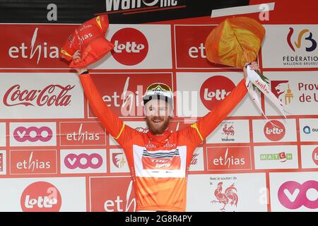 US Quinn Simmons von Trek-Segafredo auf dem Podium nach der dritten Etappe des Radrennens Tour De Wallonie, 179,9 km von Plombieres nach Ereze Stockfoto