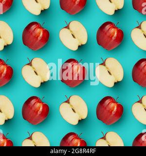 Hälften und ganze rote saftige Äpfel auf hellblauem Hintergrund. Collage zeitgenössischer Kunst. Stockfoto