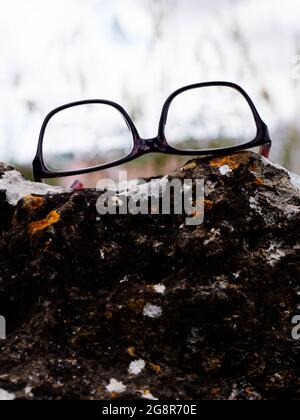 Nerdy Brillen für Buchcover Stockfoto