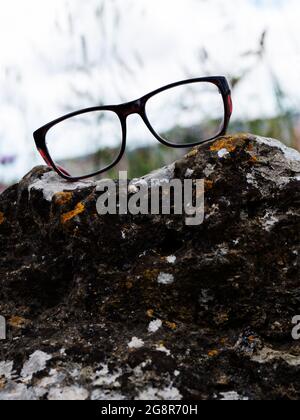 Nerdy Brillen für Buchcover Stockfoto