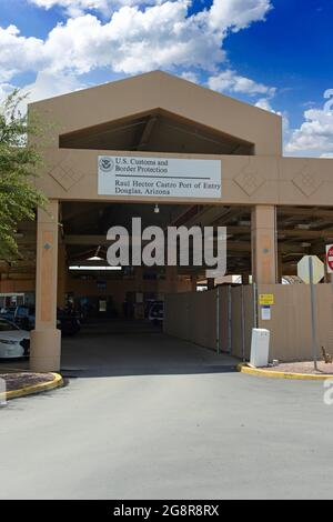 US-Grenzhafen und Zollhafen des Eingangsgebäudes in Douglas Arizona Stockfoto