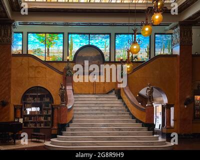 Die majestätische Lobby im Gadsden Hotel in der Innenstadt von Douglas, Arizona Stockfoto