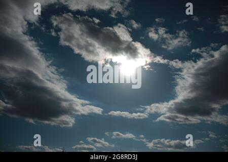 Eine Nahaufnahme von Wolken am Himmel Stockfoto