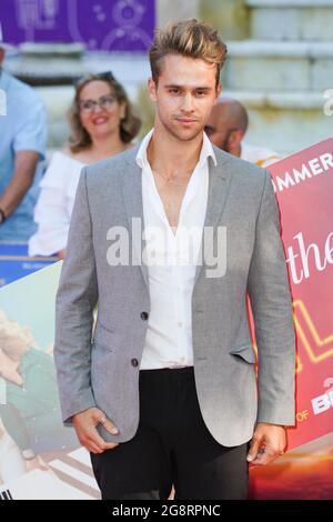 London, Großbritannien. Juli 2021. London, Großbritannien, 22. Juli 202. Julius Cowdrey bei der Off the Rails Weltpremiere in Leicester Square Credit: Scott Garfitt/Alamy Live News Stockfoto