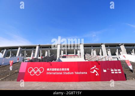 Kanagawa, Japan. 22. Juli 2021. Das Internationale Stadion Yokohama Fußball: Erste Runde der Männer Gruppe D während der Olympischen Spiele 2020 in Tokio im Internationalen Stadion Yokohama in Kanagawa, Japan. Quelle: Naoki Nishimura/AFLO SPORT/Alamy Live News Stockfoto