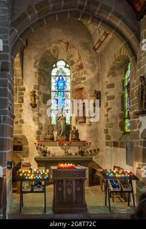 Interieur aus dem 15. Jahrhundert Église Saint-Pierre, Mont Saint Michel, Normandie, Frankreich Stockfoto