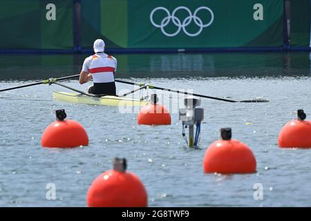 Tokio, Japan. August 2016. Oliver ZEIDLER (GER), M1X, eine Maener, Männer, auf dem Weg zum Start, Action, Rudern, Rudern, Vorrunden, Heizt am 07/23/2021, Sea Forest Waterway. Olympische Sommerspiele 2020, ab 23.07. - 08.08.2021 in Tokio/Japan. Kredit: dpa/Alamy Live Nachrichten Stockfoto