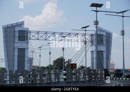 Die Architektur der Brawijaya-Brücke (Jembatan Brawijaya) in Kediri Stockfoto