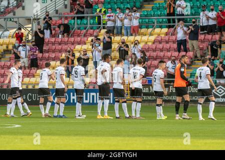 Dublin, Irland. Juli 2021. Dundalk FC-Team während der zweiten Qualifikationsrunde der UEFA Europa Conference League, 1. Beinspiel zwischen dem FC Dundalk und dem FC Levadia Tallinn am 22. Juli 2021 im Tallaght Stadium in Dublin, Irland (Foto: Andrew SURMA/SIPA USA). Quelle: SIPA USA/Alamy Live News Stockfoto