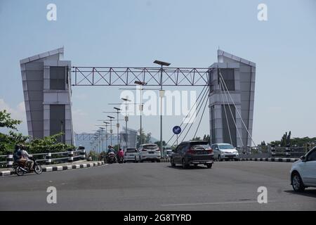 Die Architektur der Brawijaya-Brücke (Jembatan Brawijaya) in Kediri Stockfoto