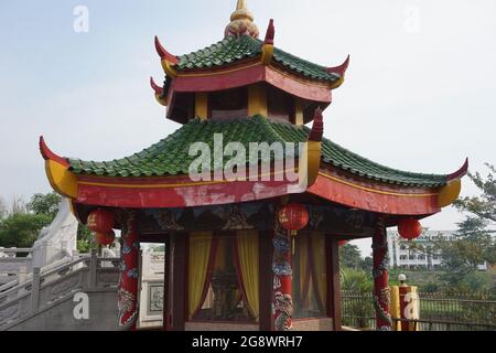 Ein weiterer Teil des tjoe hwie kiong Tempelgebäudes in Kediri, Ost-Java, Indonesien Stockfoto