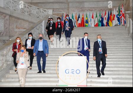 Neapel, Kampanien, Italien. Juli 2021. 23/07/2021 Neapel, im Palazzo reale gab es heute Morgen die Ankunft der Delegierten der G20 für die Umwelt. (Bild: © Fabio Sasso/ZUMA Press Wire) Stockfoto