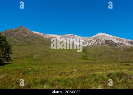 Die Beinn Eighe Ridge Mountains in Torridon, im schottischen Hochland Stockfoto