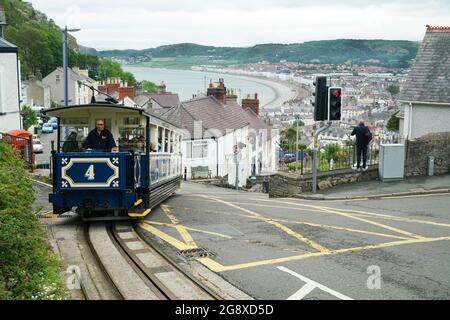 Great Orme Tramway Cars 4 Klettern Ty-Gwyn Road -1 Stockfoto