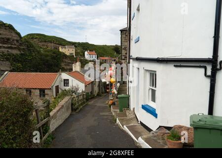 Seitenstraßen Blick auf Staithes in North Yorkshire Stockfoto