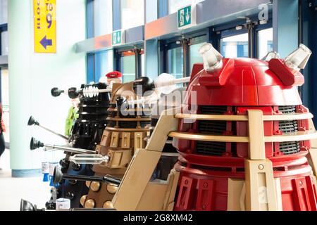 Daleks von Dr. Who auf einer Sci Fi Convention ausgestellt Stockfoto