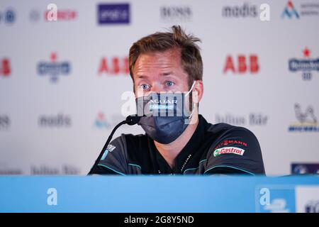 London, Großbritannien. Juli 2021. Sam Bird (Jaguar Racing) bei der Pressekonferenz vor dem Heineken London E-Prix 2021 auf dem Excel Circuit am Freitag, den 23. Juli 2021 in LONDON, ENGLAND. Kredit: Taka G Wu/Alamy Live Nachrichten Stockfoto