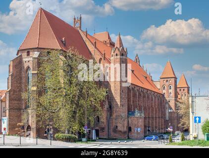 Das Schloss Kwidzyn wurde 1233 erbaut und ist ein schönes Beispiel für die Architektur der deutschen Ritterburgen. Es ist berühmt für seine roten Backsteine und seine ungewöhnliche Form Stockfoto