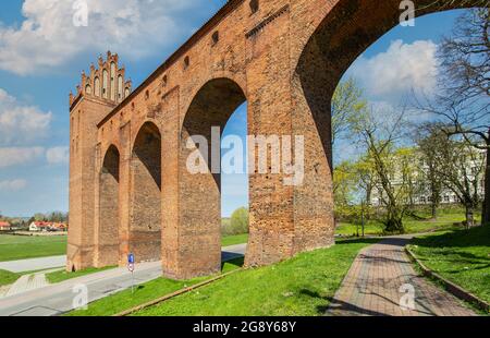 Das Schloss Kwidzyn wurde 1233 erbaut und ist ein schönes Beispiel für die Architektur der deutschen Ritterburgen. Es ist berühmt für seine roten Backsteine und seine ungewöhnliche Form Stockfoto