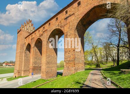 Das Schloss Kwidzyn wurde 1233 erbaut und ist ein schönes Beispiel für die Architektur der deutschen Ritterburgen. Es ist berühmt für seine roten Backsteine und seine ungewöhnliche Form Stockfoto