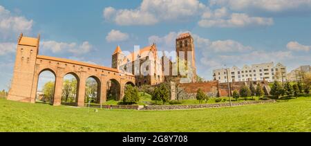 Das Schloss Kwidzyn wurde 1233 erbaut und ist ein schönes Beispiel für die Architektur der deutschen Ritterburgen. Es ist berühmt für seine roten Backsteine und seine ungewöhnliche Form Stockfoto