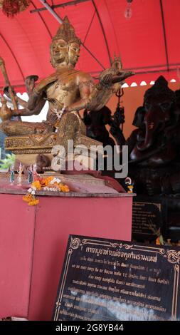 Böse spritzt negative Konnotation Schrein eine neo-mittelalterliche Vorstellung von Persönlichkeitsstörung Touristenattraktion Pattaya Thailand Südostasien Stockfoto