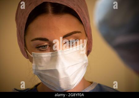 Hannah Spence, diplomierte Krankenschwester und Kosmetikerin Stockfoto