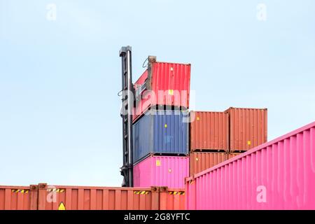 Container Pile Industry Perspektive und Export und Import Stockfoto