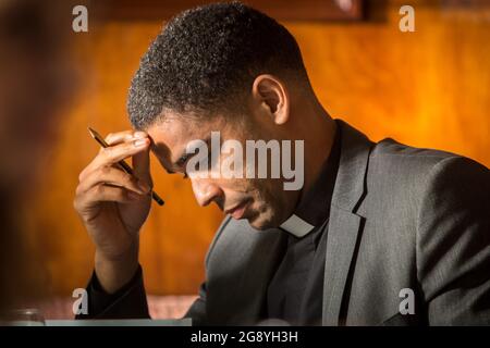 Heilige und Sünder MITTSOMMERMORDE XVIII Stockfoto