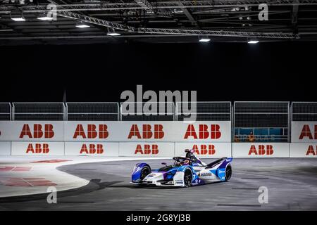 London, Großbritannien. Juli 2021. London, Großbritannien. 23 2021. Juli: 27 Dennis Jake (gbr), BMW i Andretti Motorsport, BMW iFE.21, Aktion während des London ePrix 2021, 7. Treffen der Formel-E-Weltmeisterschaft 2020-21, auf dem Excel London vom 24. Bis 25. Juli in London, Großbritannien - Photo Germain Hazard/DPPI Quelle: DPPI Media/Alamy Live News Kredit: DPPI Media/Alamy Live News Stockfoto