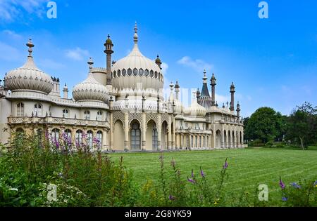 Der prunkvolle Royal Pavilion in Brighton baute für KNG George IV eine der beliebtesten Touristenattraktionen Großbritanniens, Sussex, England, Großbritannien Stockfoto