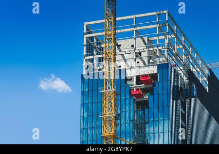 Katowice, Schlesien, Polen; 26. Mai 2021: Zweiter Teil des KTW-Gewerbeparks im Bau Stockfoto