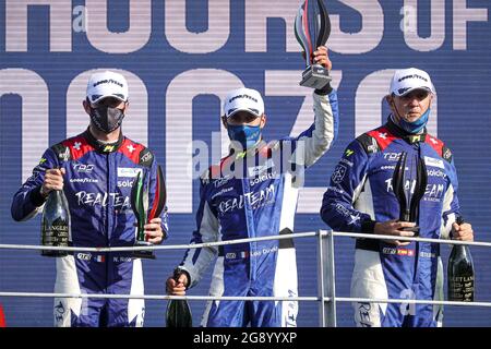 Garcia Esteban (che), Duval Loic (Fra), NATO Norman (Fra), Realteam Racing, Areca 07 - Gibson, Portrait Podium während der 6 Stunden von Monza, 3. Runde der FIA-Langstrecken-Weltmeisterschaft 2021, FIA WEC, auf dem Autodromo Nazionale di Monza, vom 16. Bis 18. Juli 2021 in Monza, Italien - Foto Paulo Maria / DPPI Stockfoto