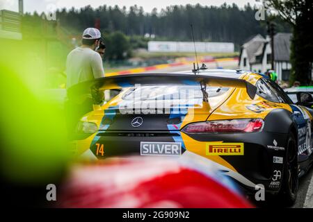 74 JOULIE Enzo (FRA), BAUD Sébastien (FRA), CD Sport, Mercedes-AMG GT4, Atmosphäre beim 4. Lauf des Championnat de France FFSA GT - GT4 France 2021, SRO Speed Week vom 23. Bis 25. Juli 2021 auf dem Circuit de Spa-Francorchamps, in Stavelot, Belgien - Foto Jules Benichou / DPPI Stockfoto