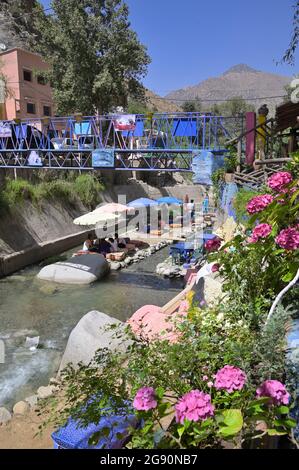 Setti Fadma im wunderschönen Tal des Flusses Ourika, High Atlas MA Stockfoto