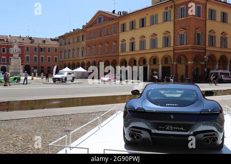 Modena, Italien, 1. juli 2021 - Ferrari Roma Sportwagen, Motor Valley Exhibition Stockfoto