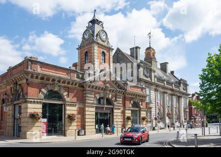 Old Market Hall and Municipal Buildings, Memorial Square, Crewe, Ceshire, England, Vereinigtes Königreich Stockfoto