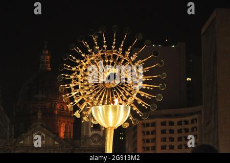 Rio de Janeiro, Brasilien. Juli 2021. (SPO) Reaktivierungszeremonie des olympischen Scheiterhaufen in Rio de Janeiro. 22. Juli 2021, Rio de Janeiro, Brasilien: Die Zeremonie fand am Donnerstag (22) in Candelaria statt, wo die Stadt Rio nach den Olympischen Spielen 2016 zum ersten Mal den olympischen Scheiterhaufen entzündete. Die Eröffnungszeremonie der Olympischen Spiele in Tokio findet heute (23) statt. Der Bürgermeister von Rio de Janeiro, Eduardo Paes, und der japanische Konsul, Ken Hashiba, nehmen an der Zeremonie Teil. (Bild: © Silvia Machado/TheNEWS2 via ZUMA Press Wire) Bild: ZUMA Press, Inc./Alamy Live News Stockfoto